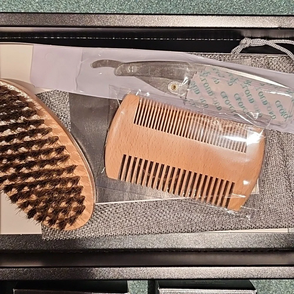 Never Used Grooming Beard Tool Set